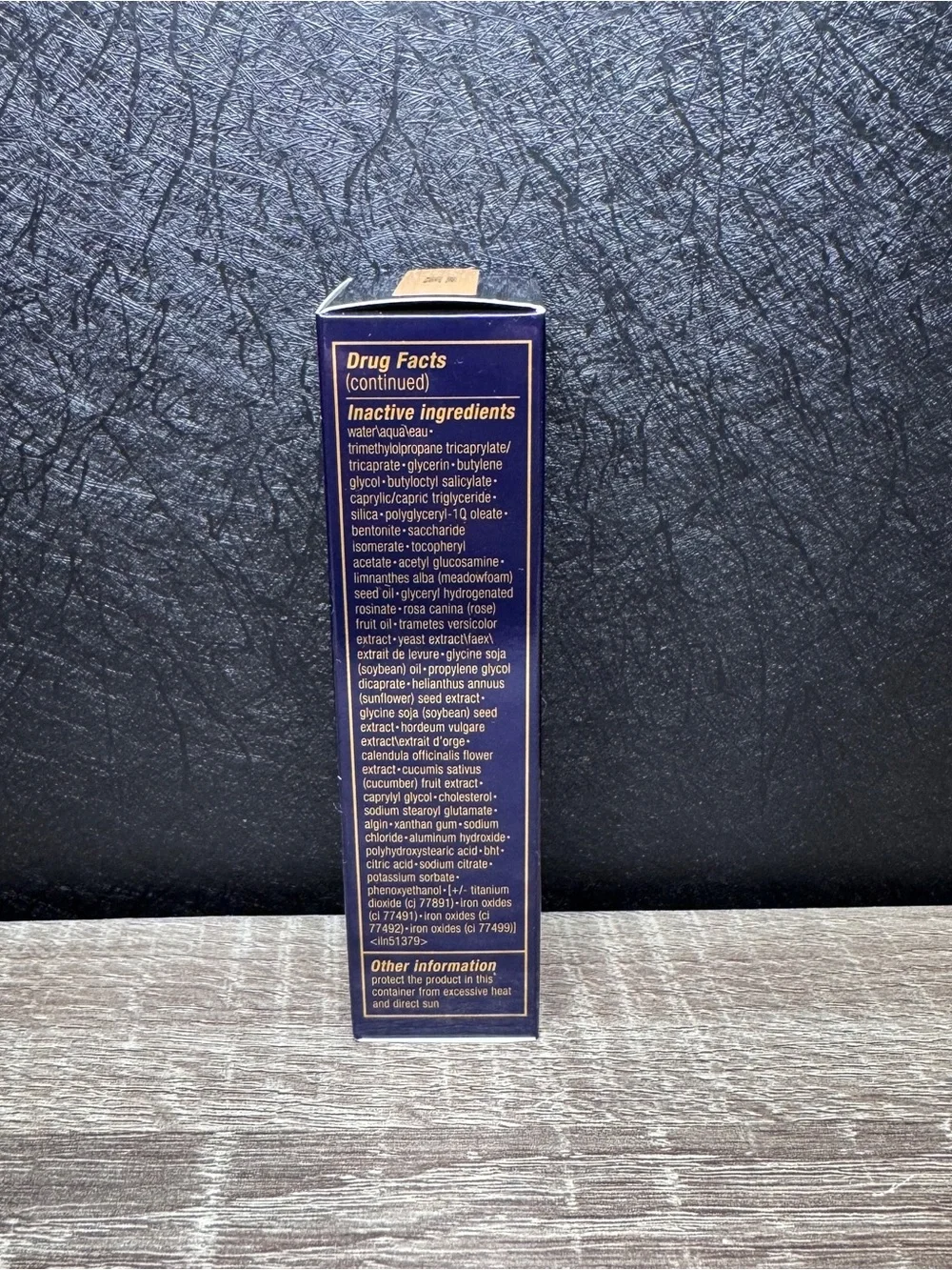 Estee Lauder Futurist SkinTint Serum Foundation 3W1 Tawny 30ml SPF20 NIB